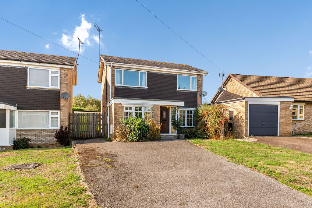 Cherrys Close Bloxham